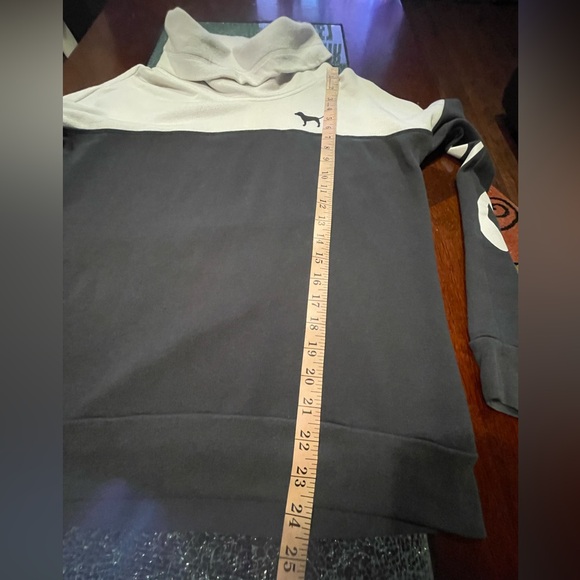 Pink Victoria Secrets Sweater Turtleneck Longsleeve Gray/White Size XS - Picture 8 of 9